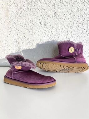UGG Bailey Button Boots | Purple Sheepskin Suede Winter Boots 7